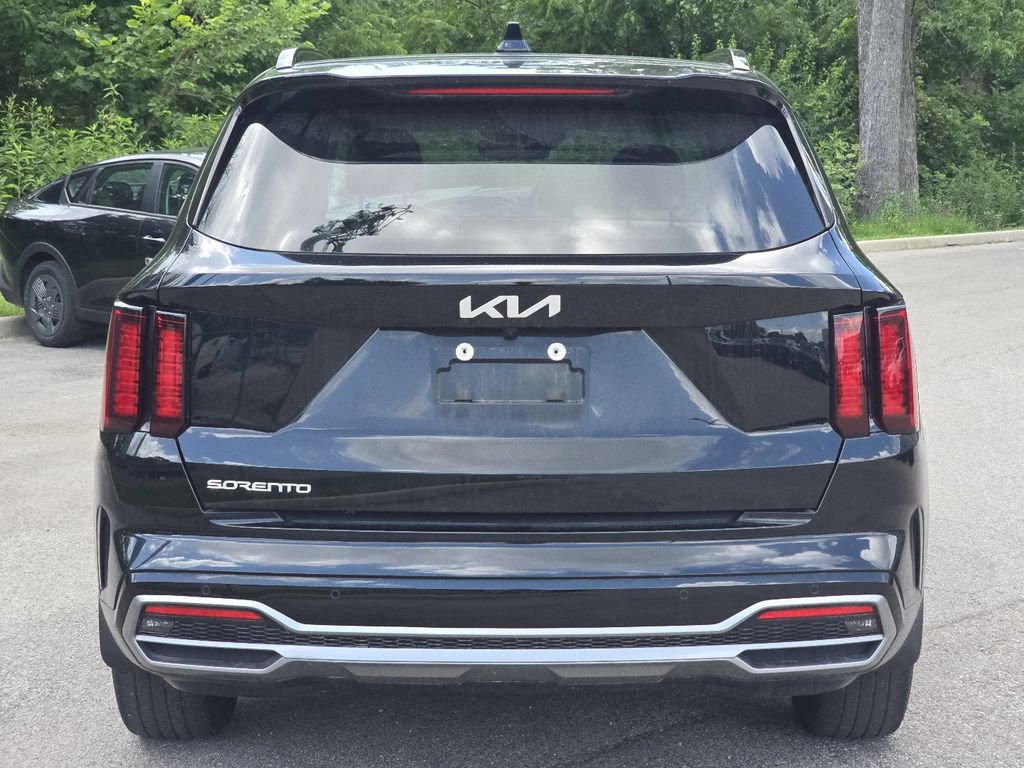 Used 2023 Kia Sorento S w/ Panoramic Sunroof Package FWD image 14