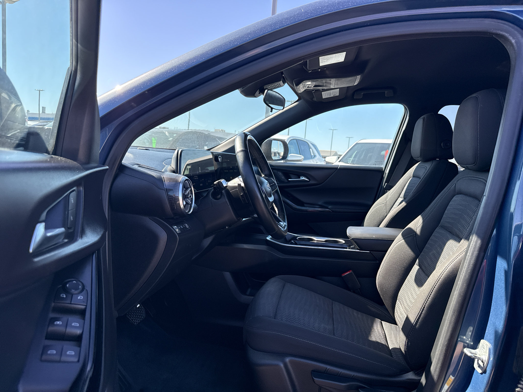 Certified 2025 Chevrolet Equinox LT AWD/4WD image 4