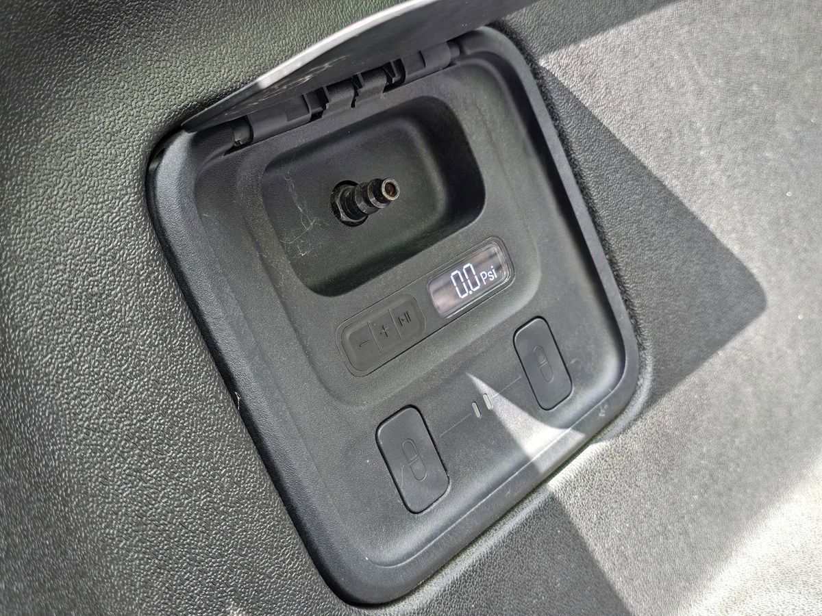 Used 2024 Rivian R1T Adventure AWD/4WD image 67