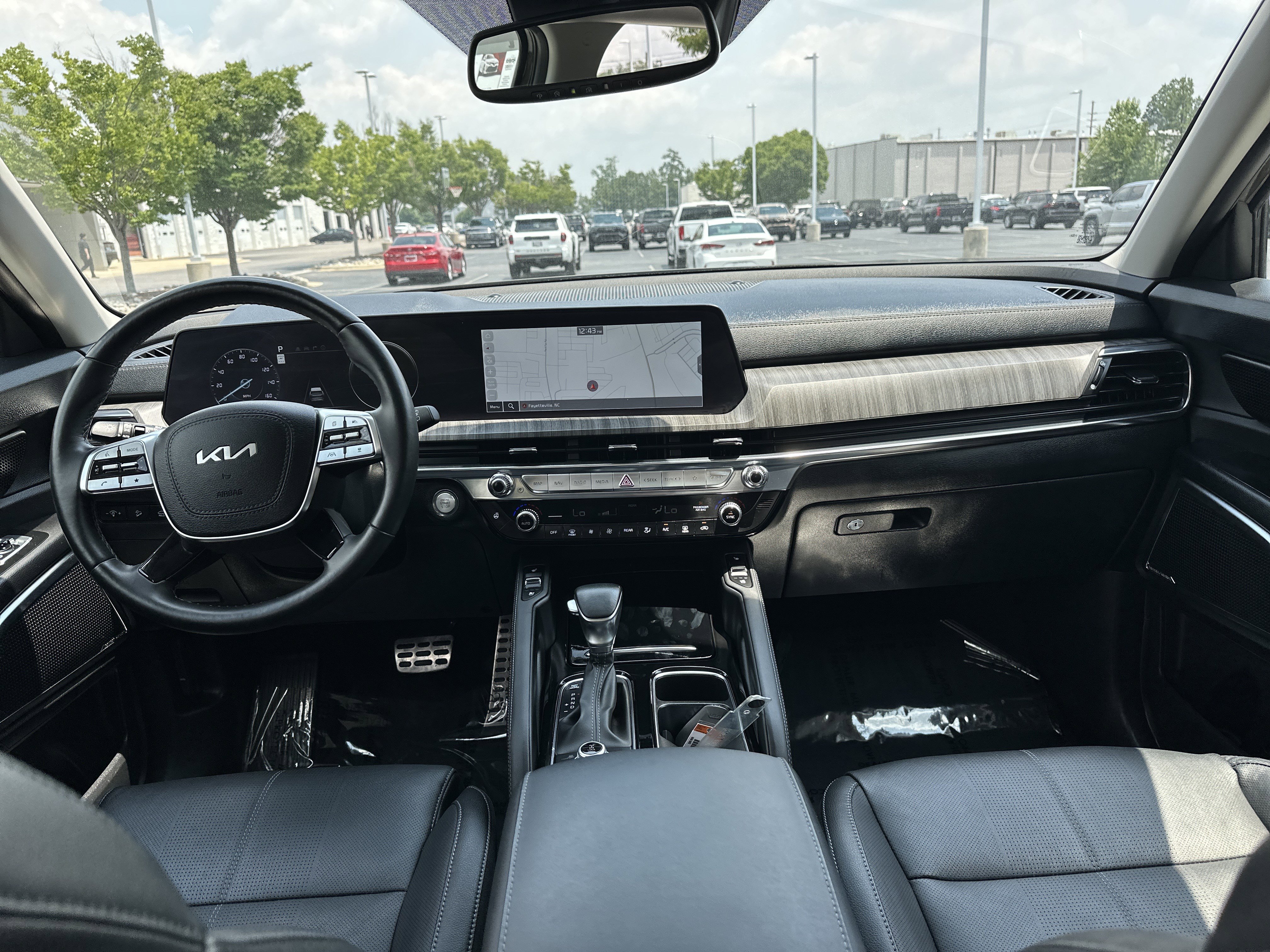 Used 2023 Kia Telluride SX AWD/4WD image 29