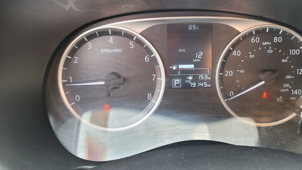 Used 2020 Nissan Kicks S image 19