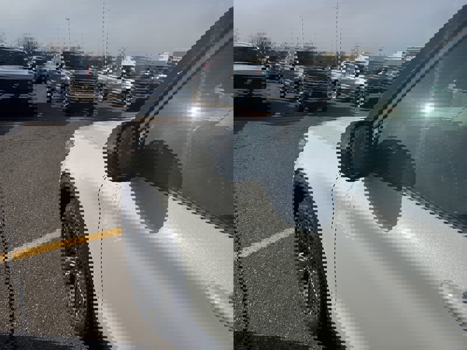 New 2026 Ford Explorer Active w/ Active Comfort Package image 3