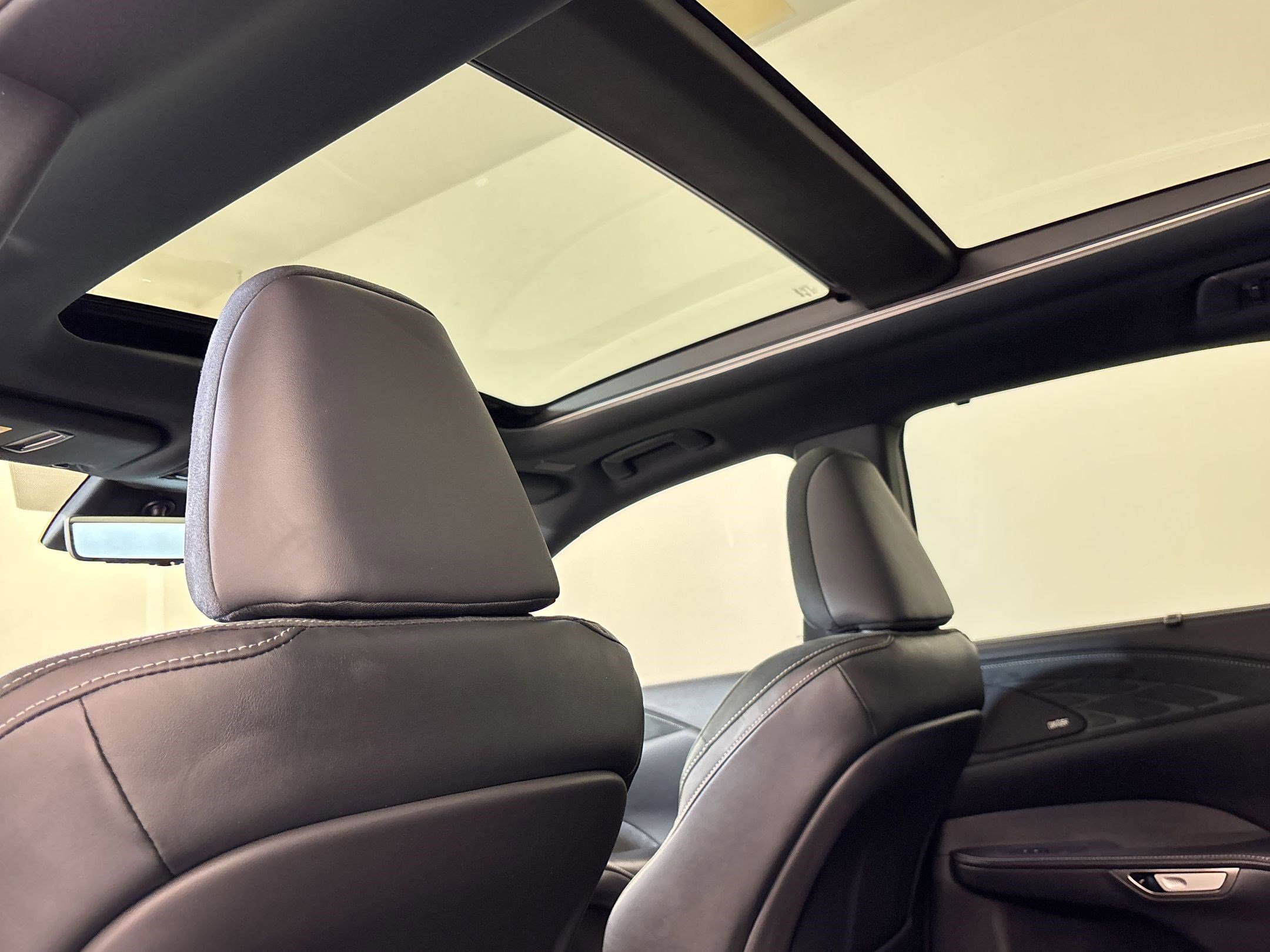 Used 2025 Lexus RX 350 AWD w/ Convenience Package image 33