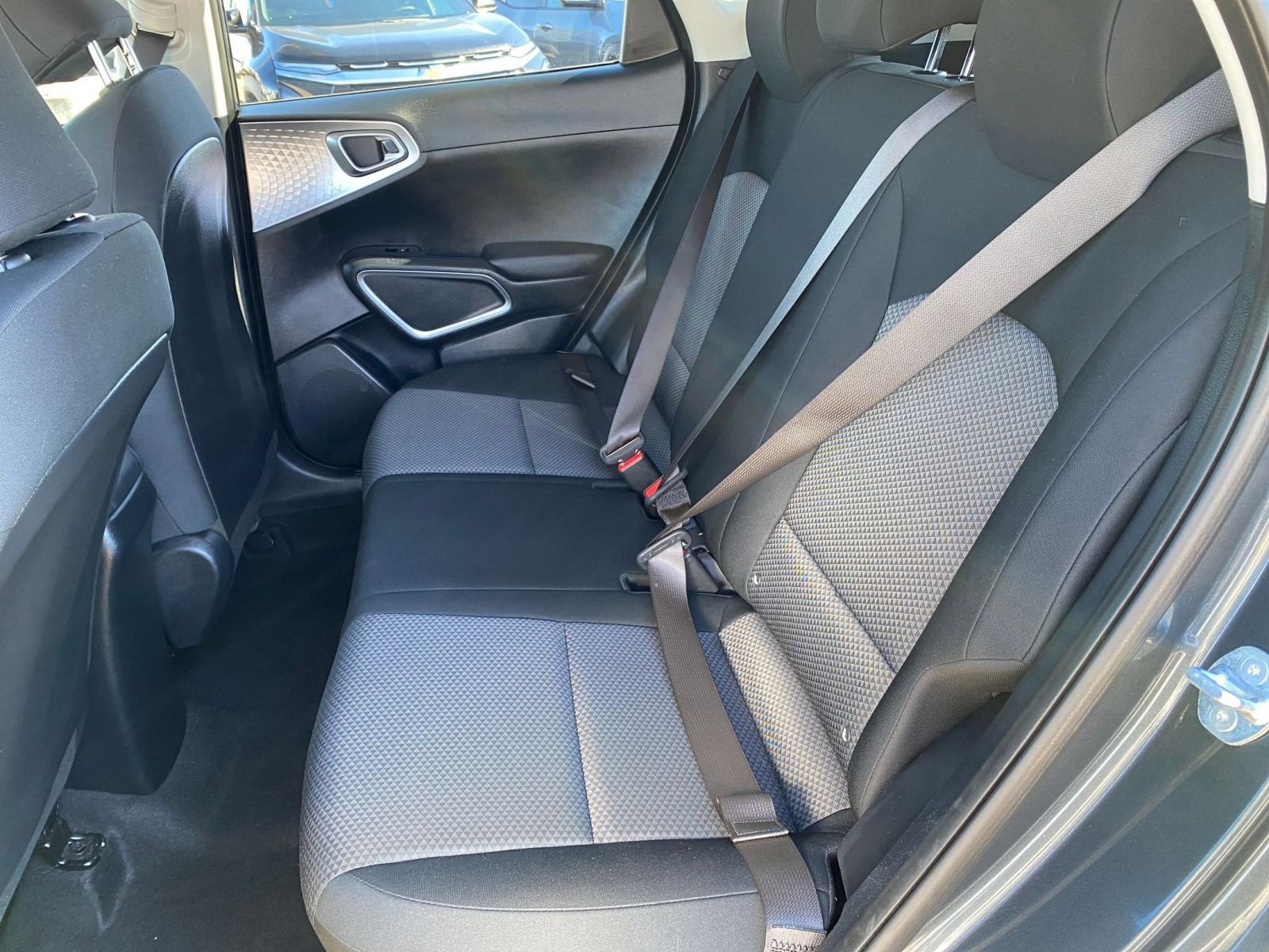 Used 2025 Kia Soul LX w/ LX Technology Package image 25