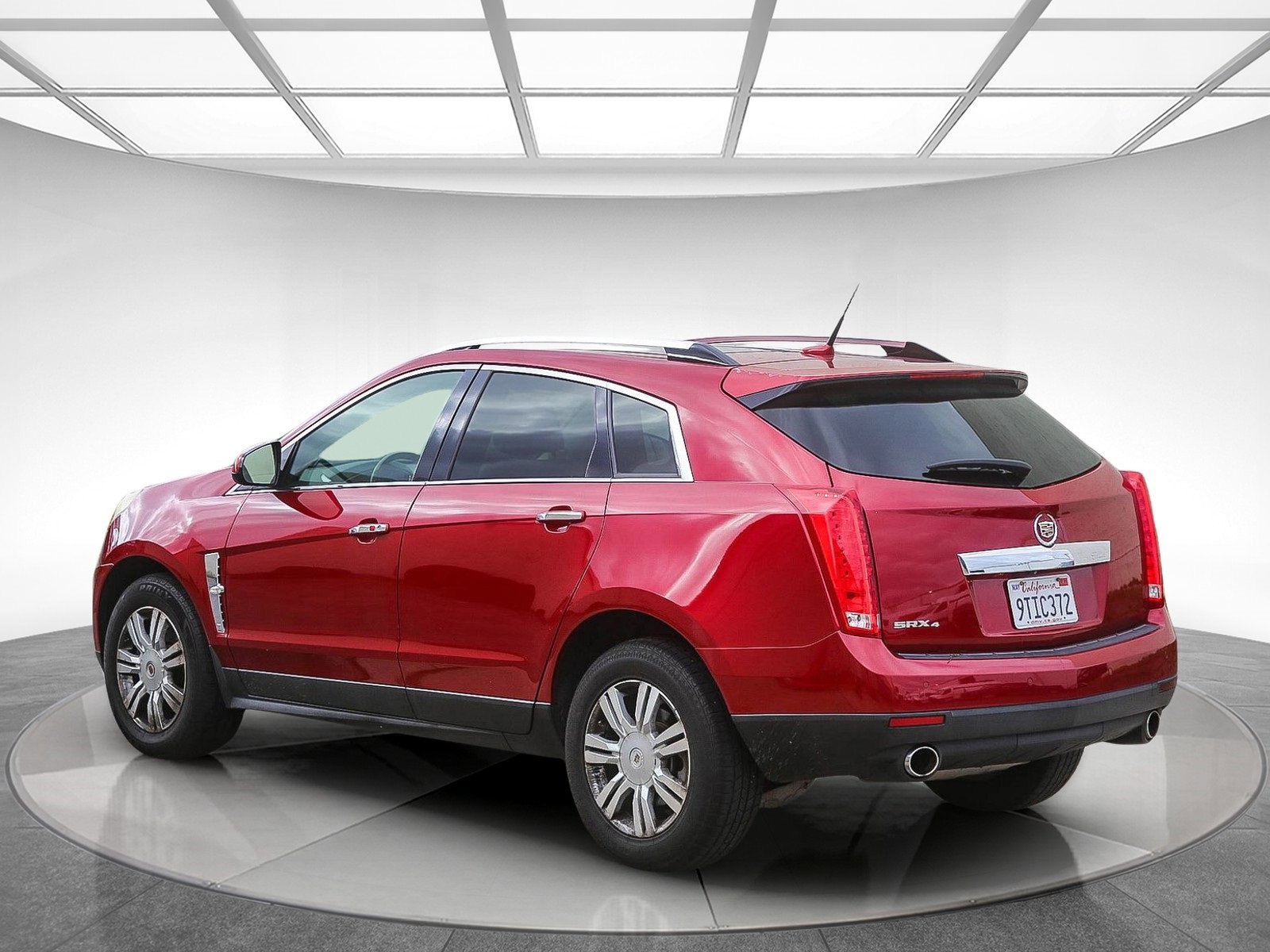 Used 2011 Cadillac SRX Luxury image 2
