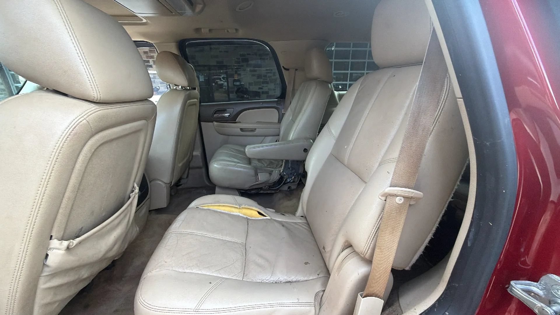 Used 2013 GMC Yukon SLT w/ SLT-2 Equipment Package AWD/4WD image 12