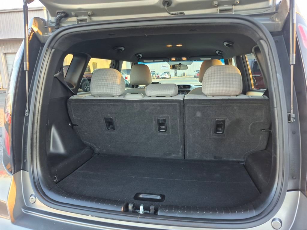 Used 2017 Kia Soul w/ Convenience Package image 9