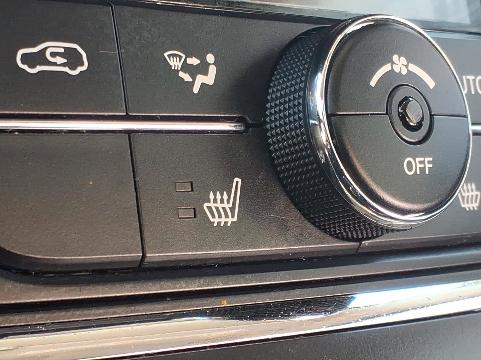 Used 2013 Dodge Durango Crew w/ Trailer Tow Group IV image 9