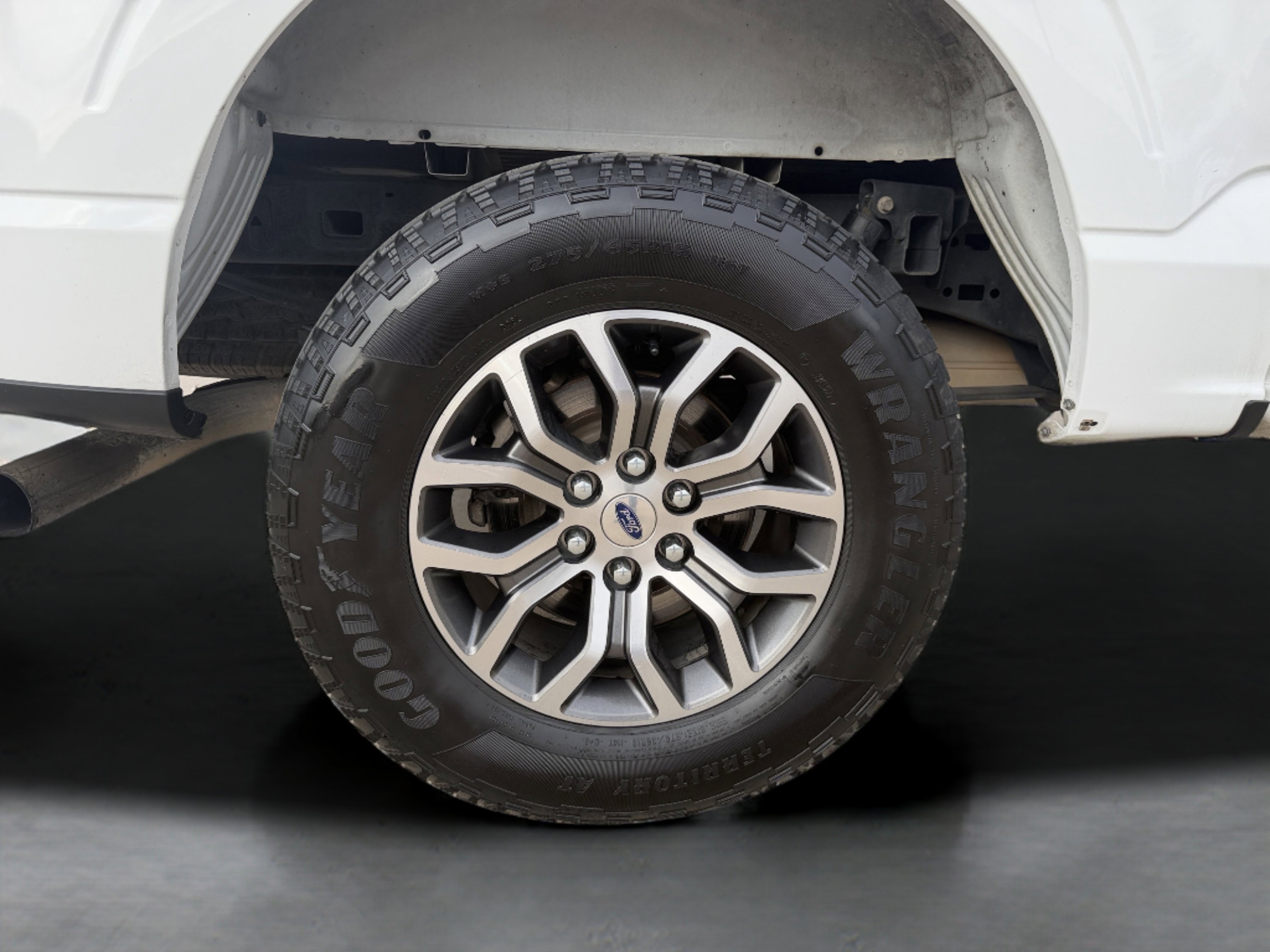 Used 2021 Ford F150 Lariat w/ Equipment Group 501A Mid image 10