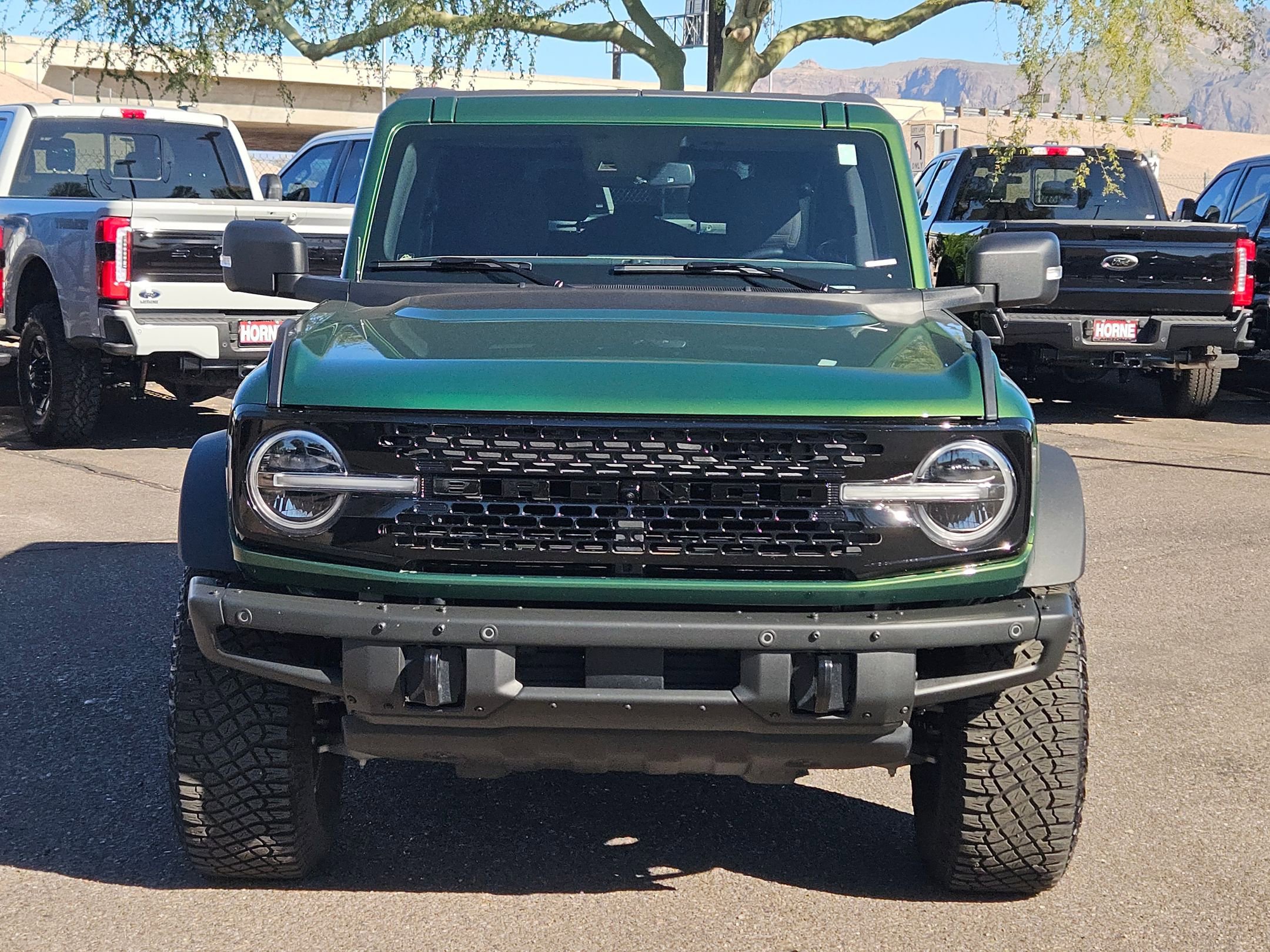 Used 2023 Ford Bronco Wildtrak image 2