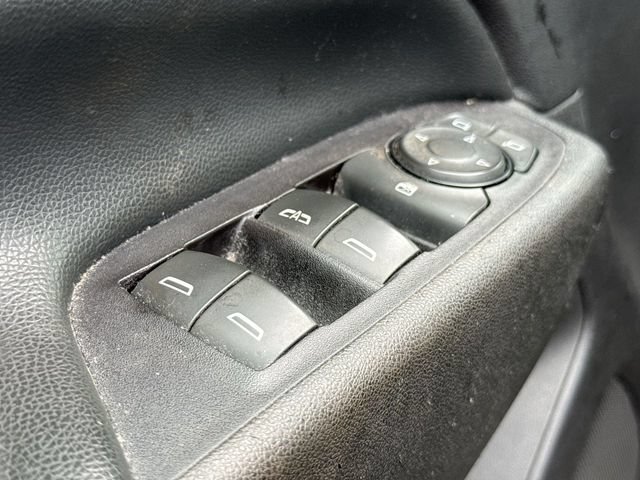 Used 2018 Chevrolet Equinox LT FWD image 11
