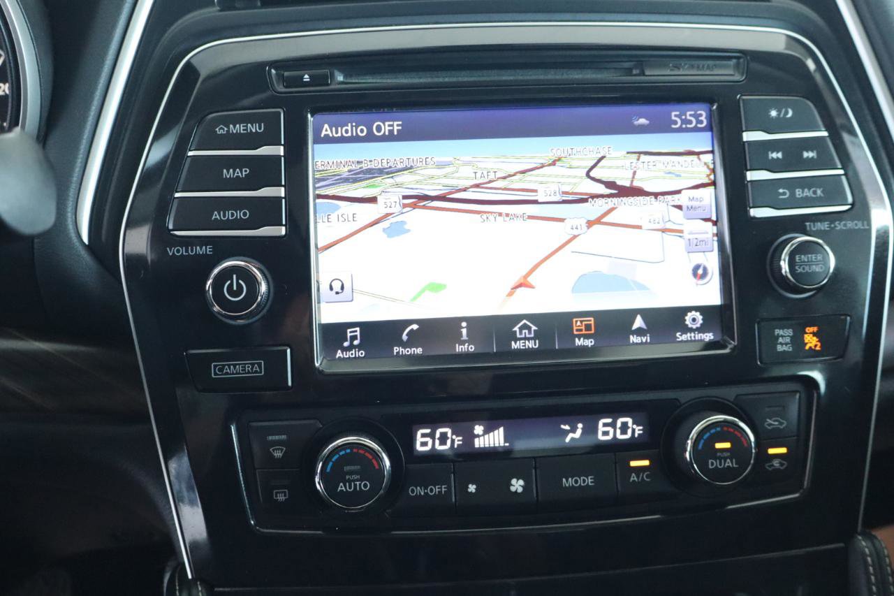 Used 2018 Nissan Maxima Platinum FWD image 21