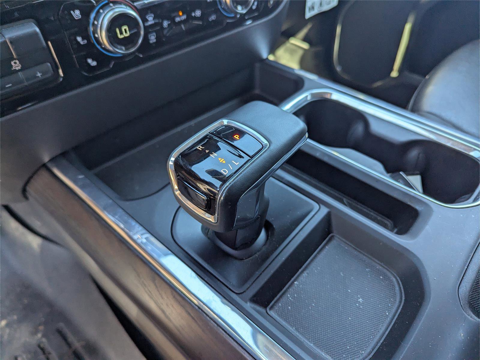 Used 2024 GMC Sierra 1500 SLT w/ SLT Premium Package image 16