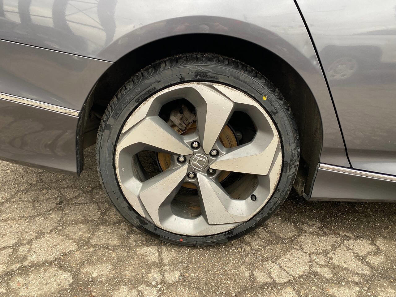 Used 2018 Honda Accord EX-L image 8