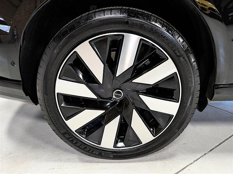 Used 2025 Volvo EX90 Plus AWD/4WD image 13