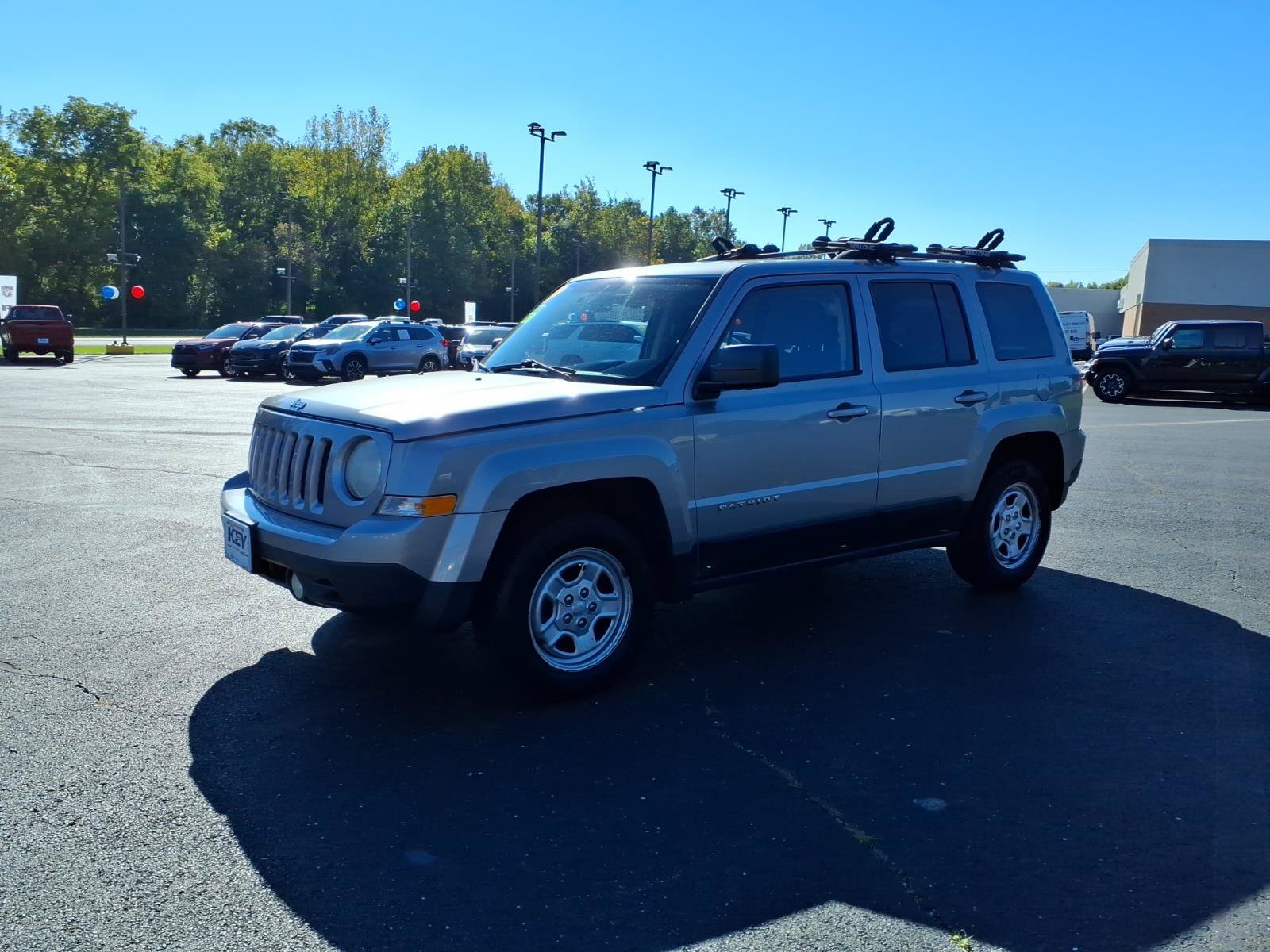 Used 2015 Jeep Patriot Sport w/ Power Value Group AWD/4WD image 3