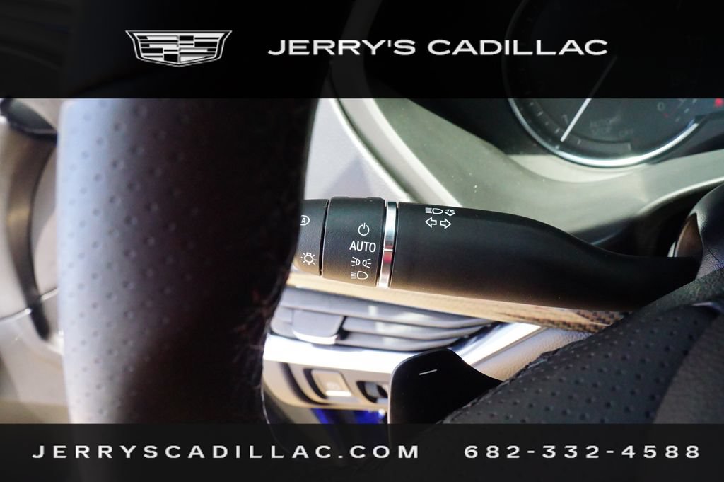 Used 2022 Cadillac XT4 Sport w/ Comfort Package FWD image 16