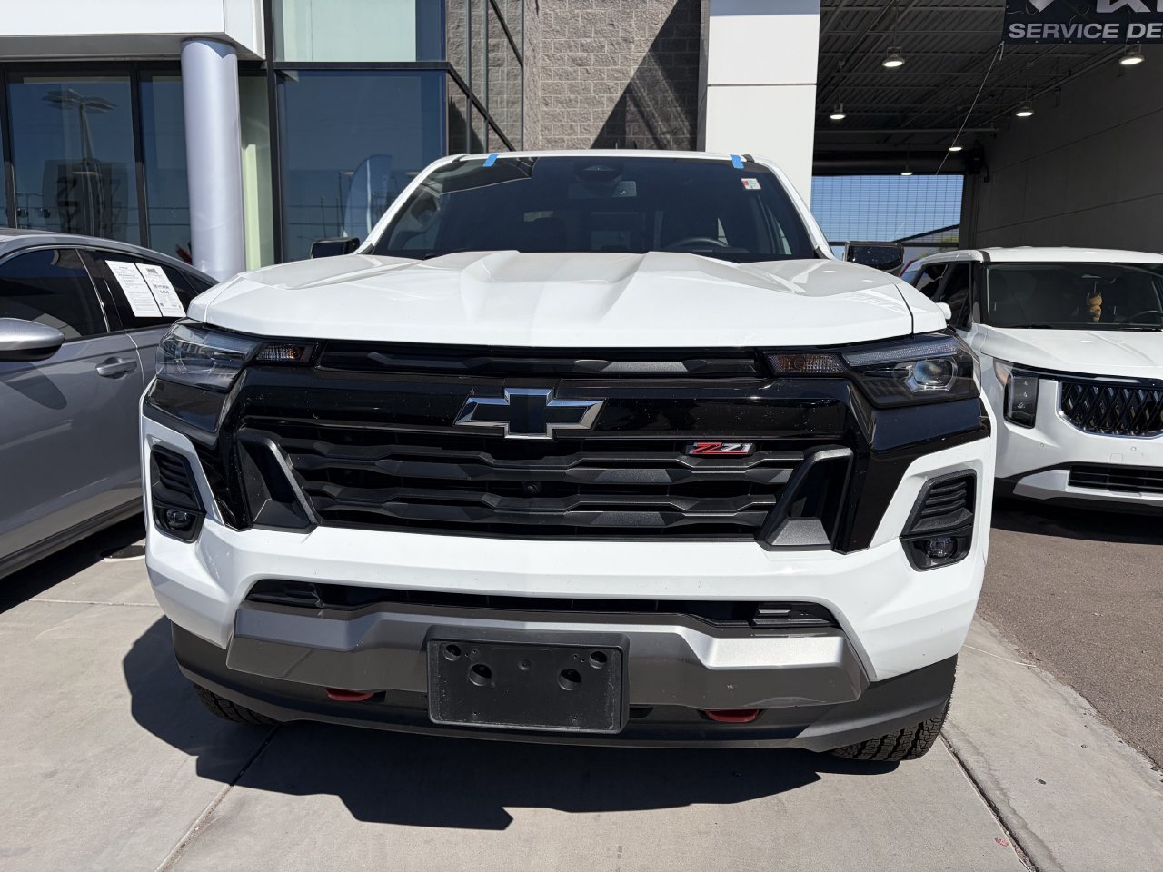 Used 2026 Chevrolet Colorado Z71 w/ Technology Package AWD/4WD image 3