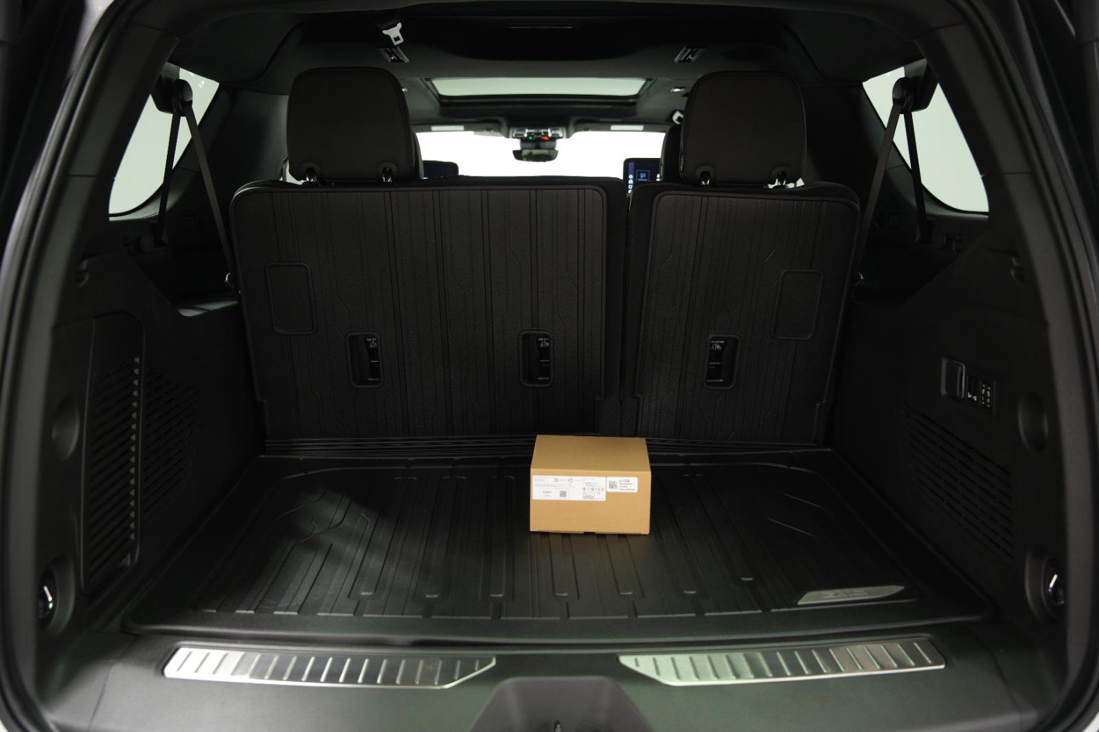 New 2026 GMC Yukon XL AT4 w/ AT4 Premium Plus Package AWD/4WD image 15