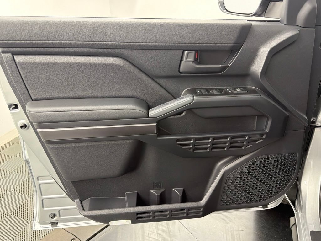 Certified 2026 Toyota 4Runner SR5 AWD/4WD image 22