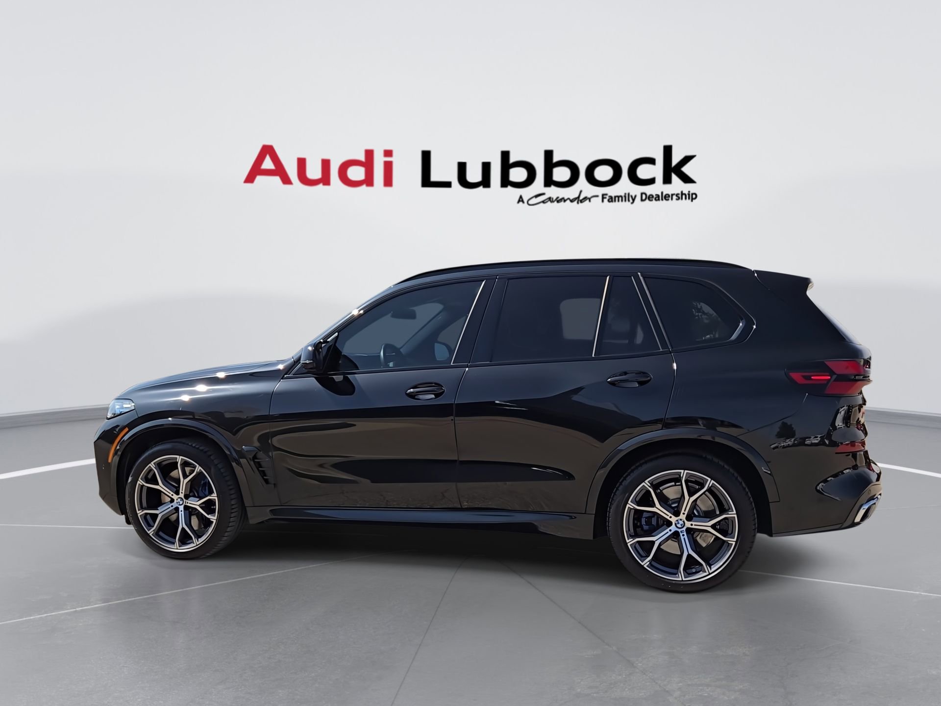 Used 2026 BMW X5 M60i AWD/4WD image 6