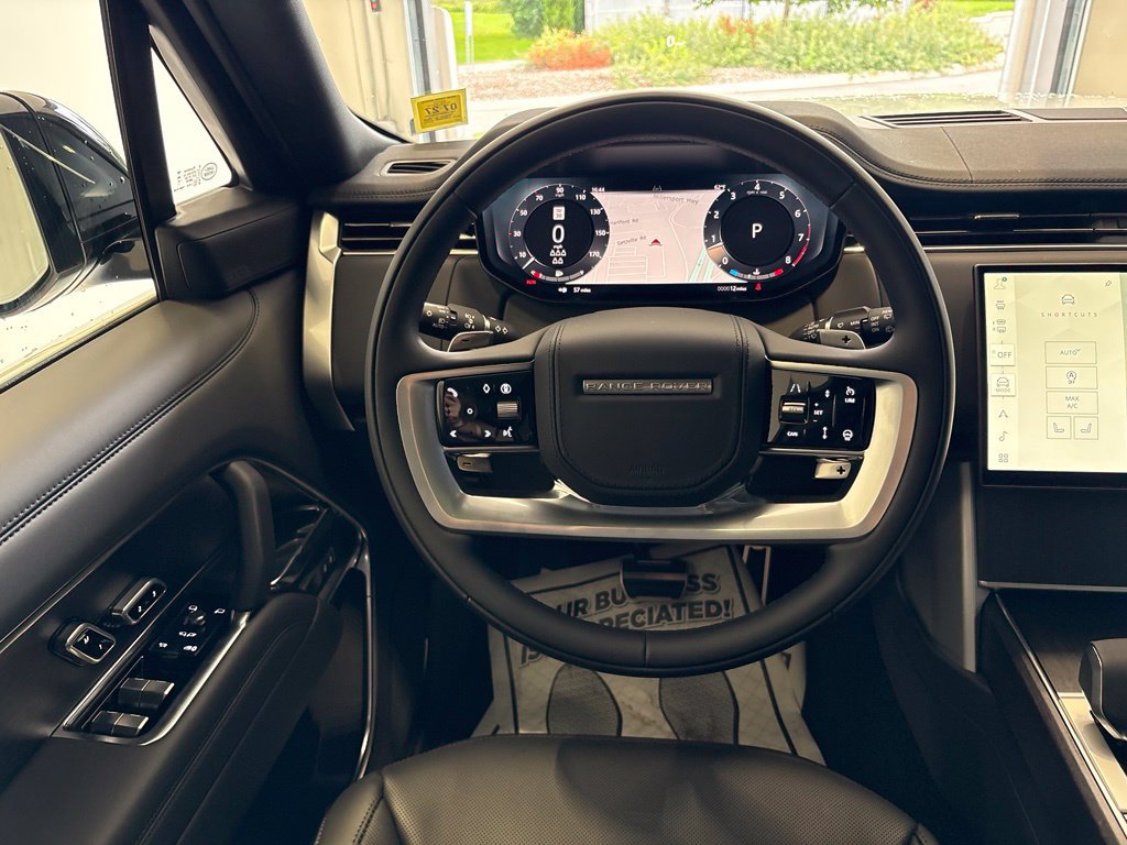 New 2026 Land Rover Range Rover Long Wheelbase SE AWD/4WD image 30