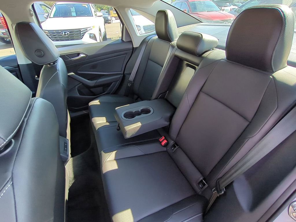 Used 2020 Volkswagen Jetta SEL image 12