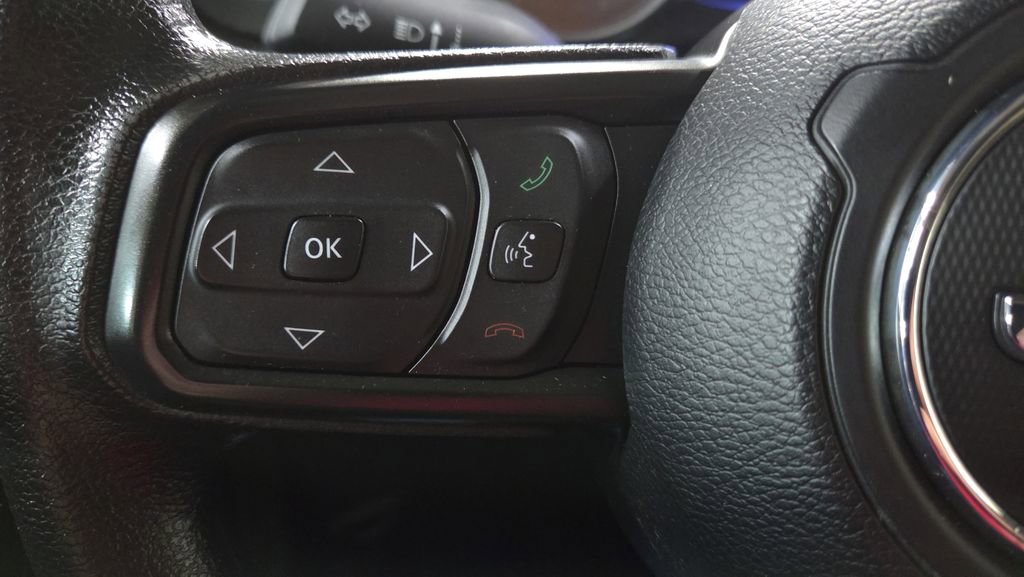 Used 2022 Jeep Wrangler Willys image 12