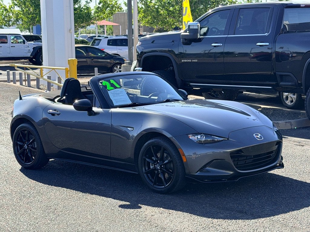Used 2019 MAZDA MX-5 Miata Club RWD image 4
