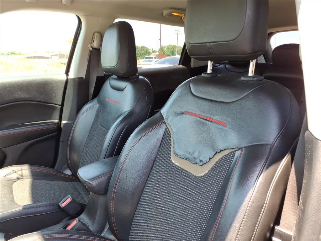 Used 2019 Jeep Compass Trailhawk AWD/4WD image 17