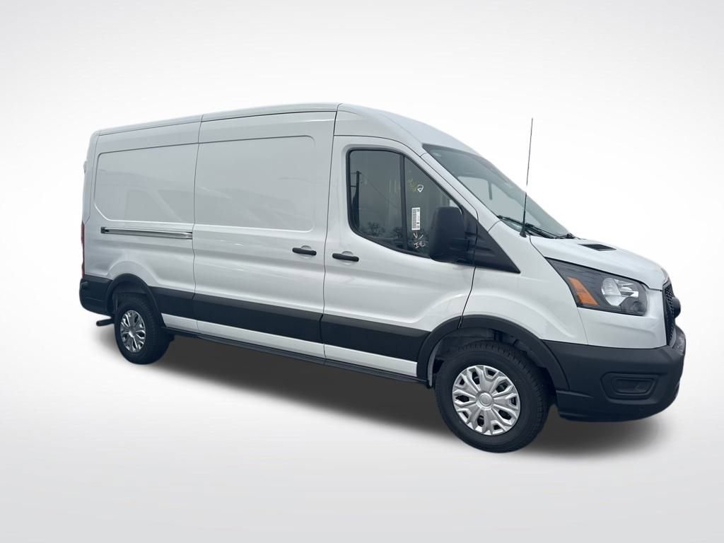 New 2026 Ford Transit 250 148 Medium Roof RWD image 4