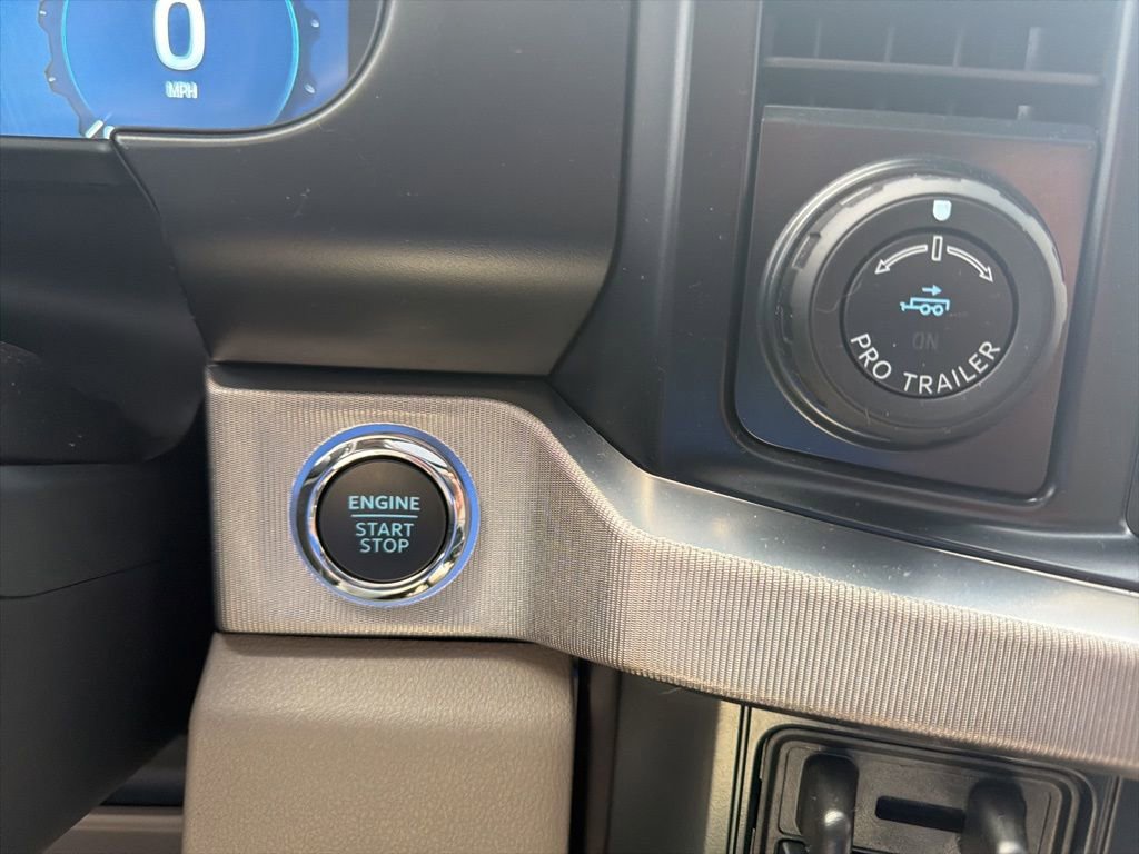 Used 2025 Ford F250 Platinum w/ Platinum Plus Package AWD/4WD image 22