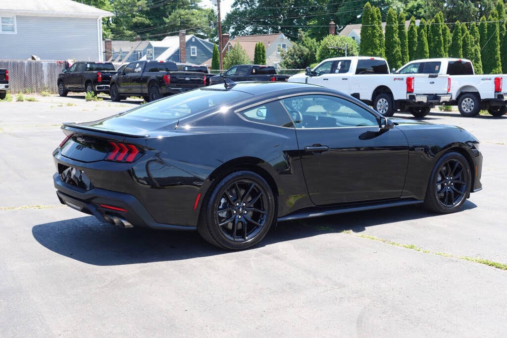 Used 2025 Ford Mustang GT w/ Mustang Nite Pony Package RWD image 3