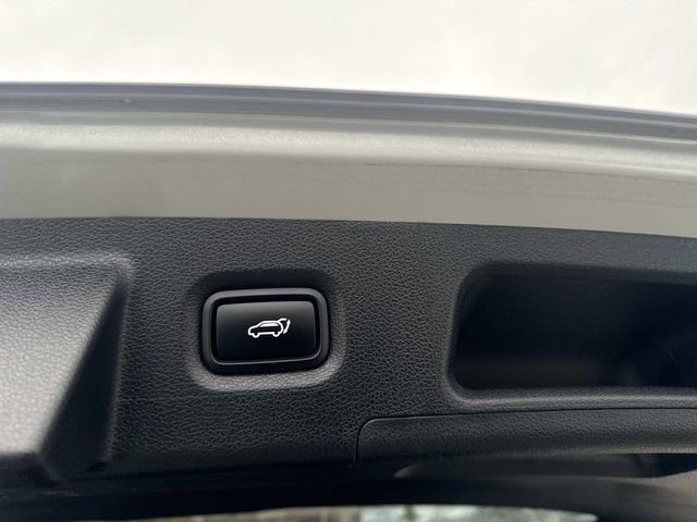 Used 2023 Hyundai Santa Fe SEL image 10