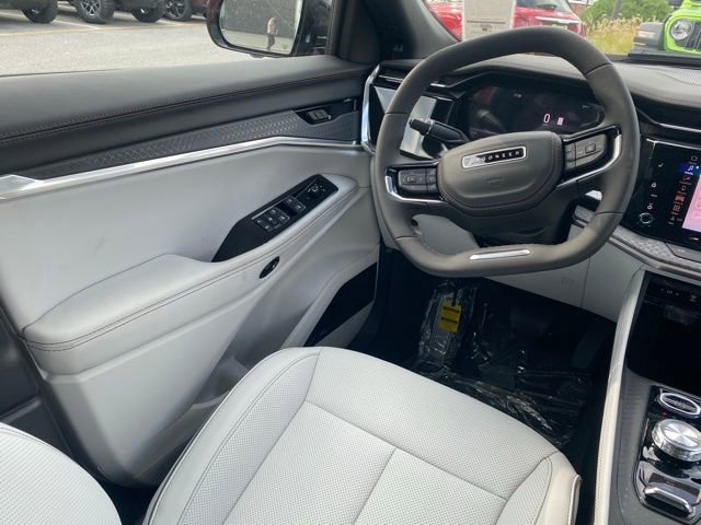 New 2025 Jeep Wagoneer S Limited AWD/4WD image 36