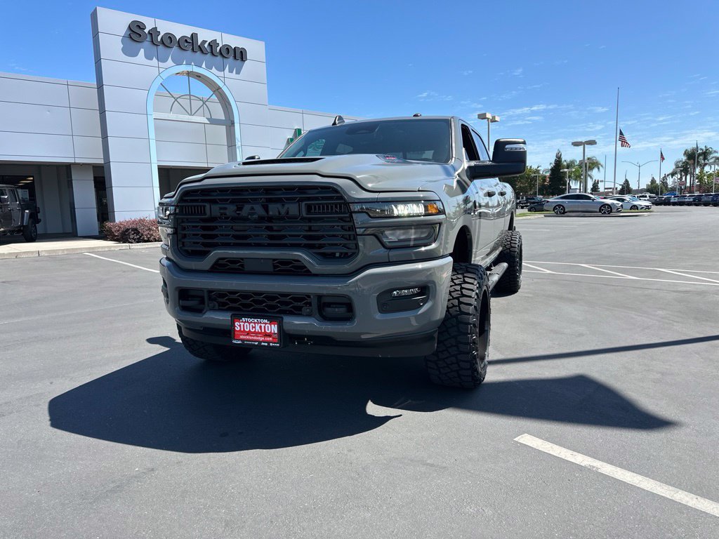 New 2026 RAM 2500 Tradesman AWD/4WD image 2