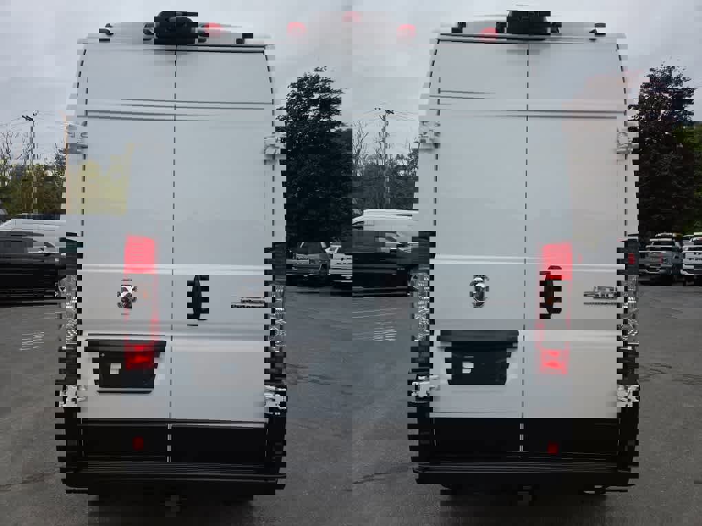New 2025 RAM ProMaster 2500 image 9