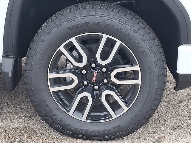 New 2026 GMC Sierra 1500 AT4 w/ AT4 Premium Package image 9