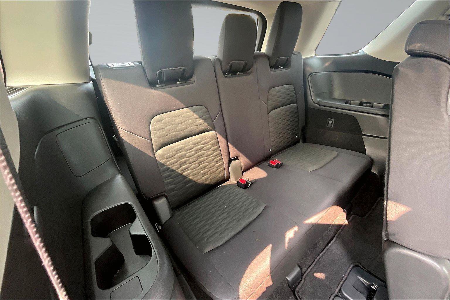 Certified 2025 Nissan Pathfinder S FWD image 28