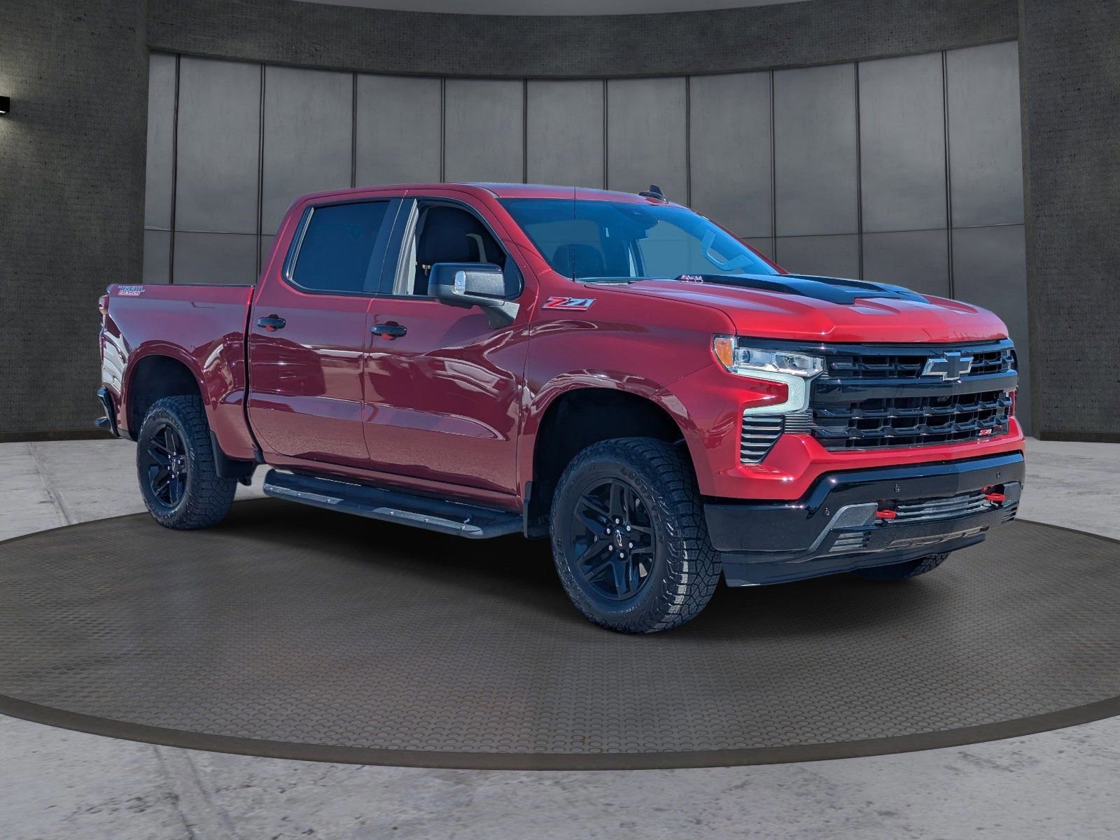 Used 2024 Chevrolet Silverado 1500 LT Trail Boss w/ Convenience Package II image 8