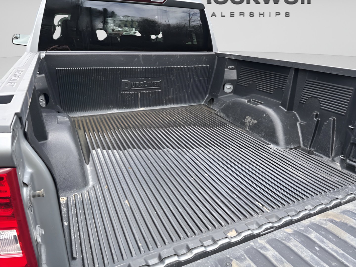 Used 2025 Chevrolet Silverado 1500 LT AWD/4WD image 23