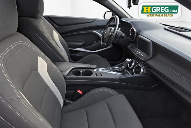 Used 2020 Chevrolet Camaro LT RWD image 11