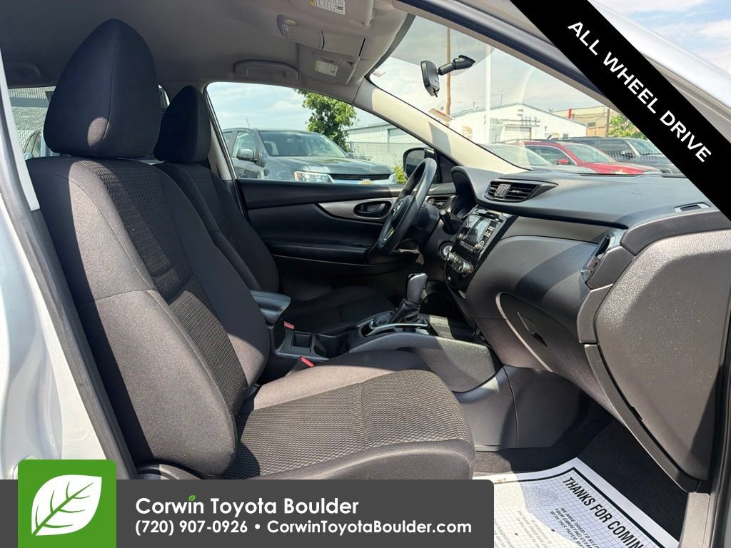 Used 2018 Nissan Rogue Sport S w/ S Appearance Package AWD/4WD image 11