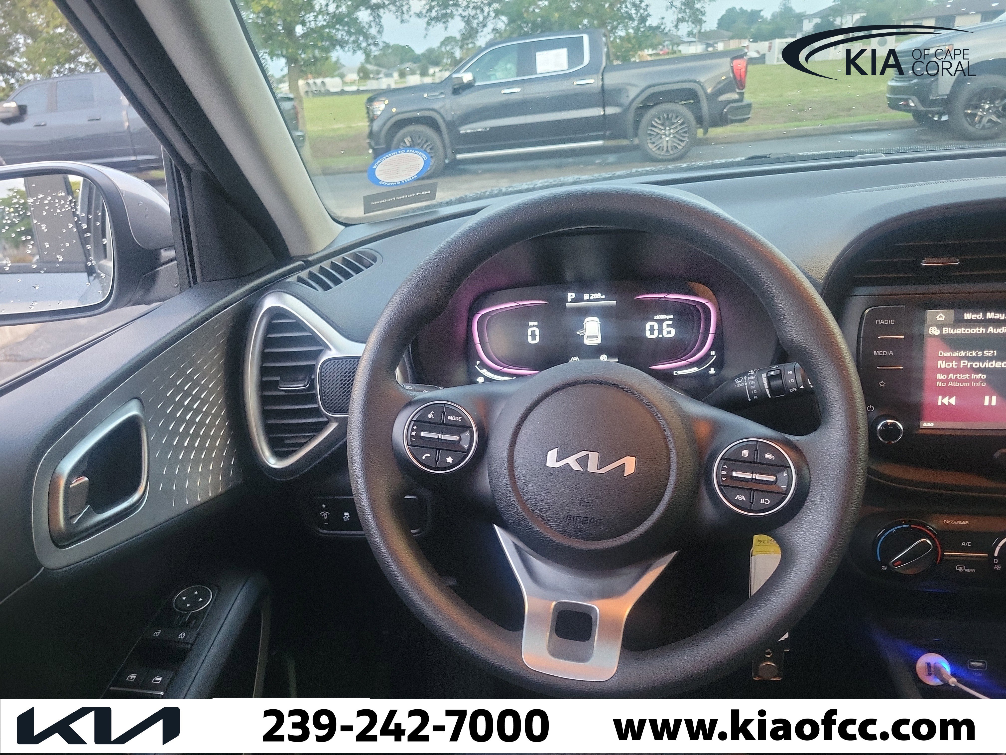 Certified 2023 Kia Soul LX FWD image 20