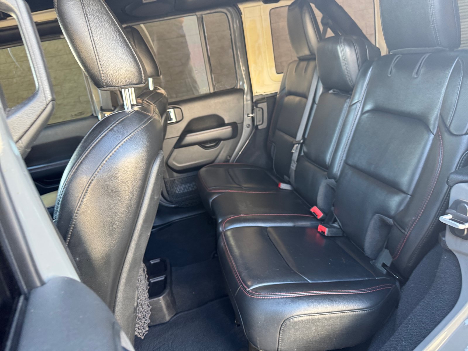 Used 2020 Jeep Wrangler Unlimited Rubicon AWD/4WD image 25
