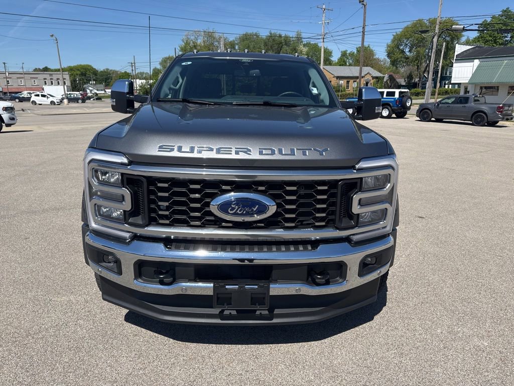 Used 2025 Ford F450 Lariat w/ Lariat Ultimate Package AWD/4WD image 3