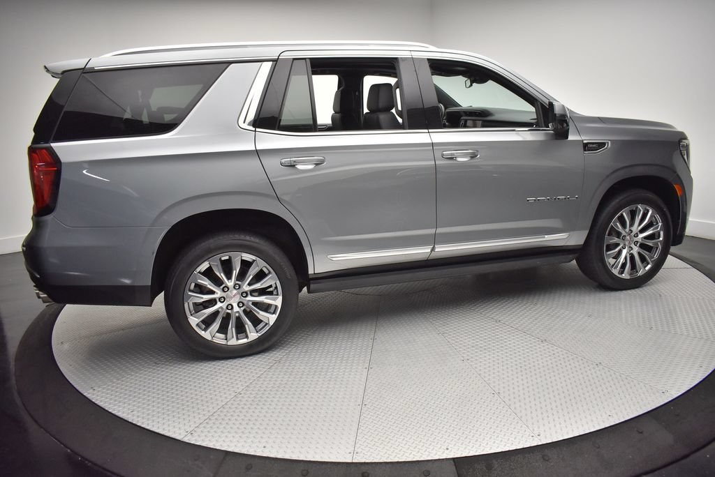 Used 2023 GMC Yukon Denali AWD/4WD image 4