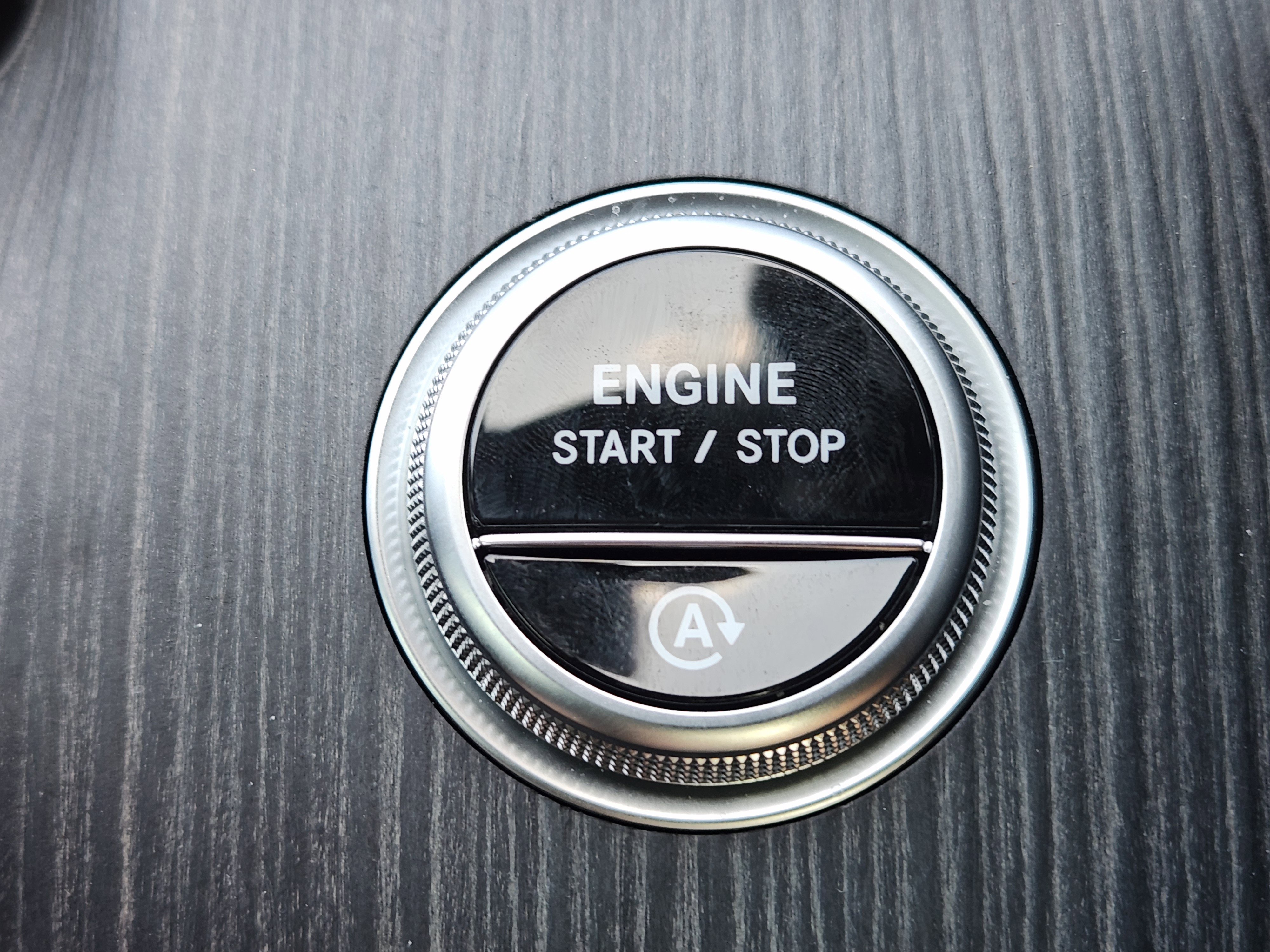 Used 2025 Mercedes-Benz C 300 Sedan image 21