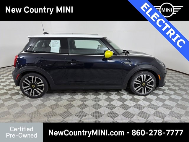 Certified 2023 MINI Cooper SE image 11