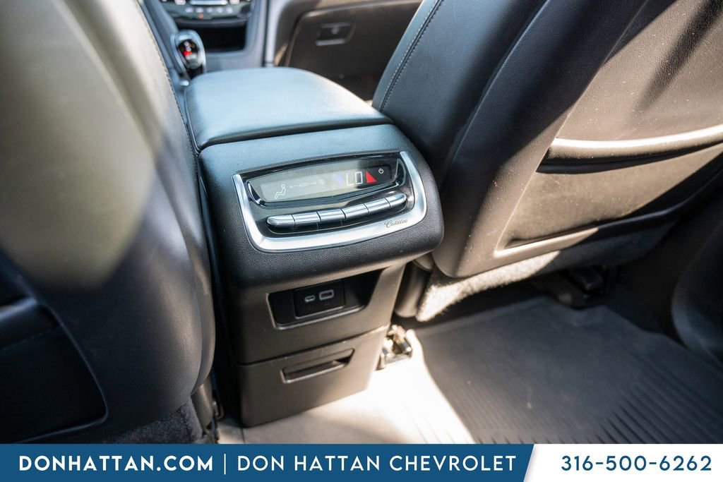 Used 2021 Cadillac XT6 Premium Luxury w/ LPO, Floor Liner Package AWD/4WD image 22